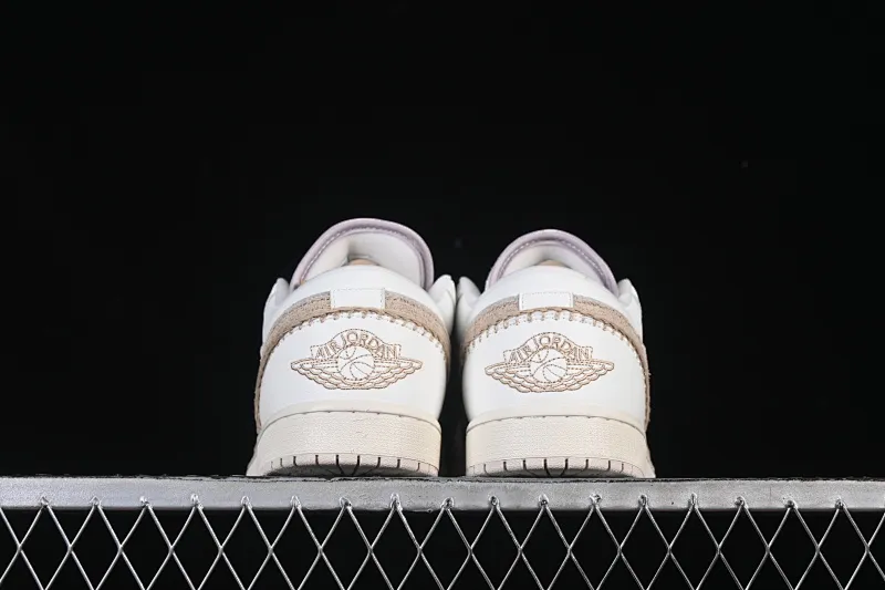 All categories Air Jordan Jordan series basketball shoes Air Jordan 1 Low Air Jordan 1 Low AJ1 Joe 1 meter white brown low-top casual sneakers HV4268-120